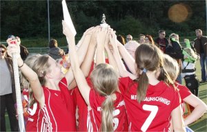 MTV Braunschweig Hockey B-M&auml;dchen Pokalsieger